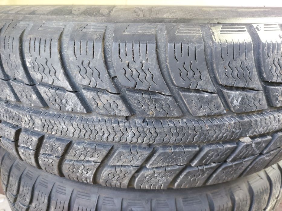 2 бр, 6мм. Гуми зимни 175 75 15 Michelin 3510