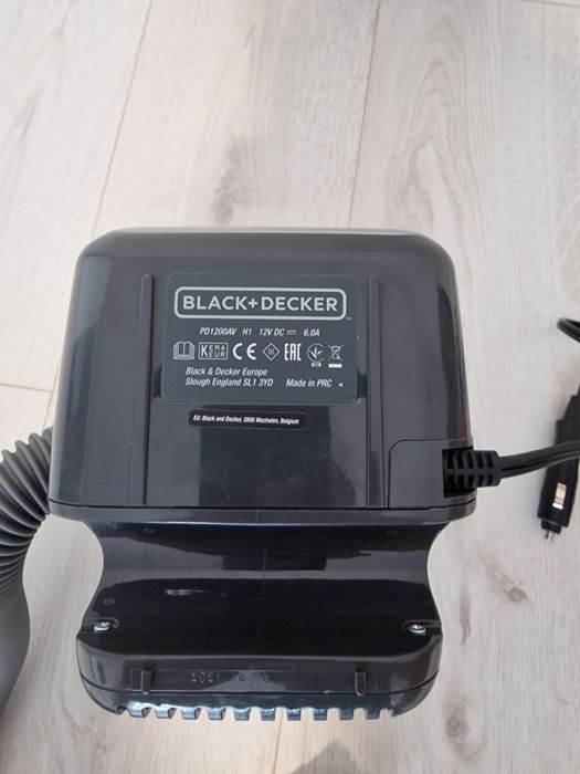 Aspirator auto 12V - Black&Decker