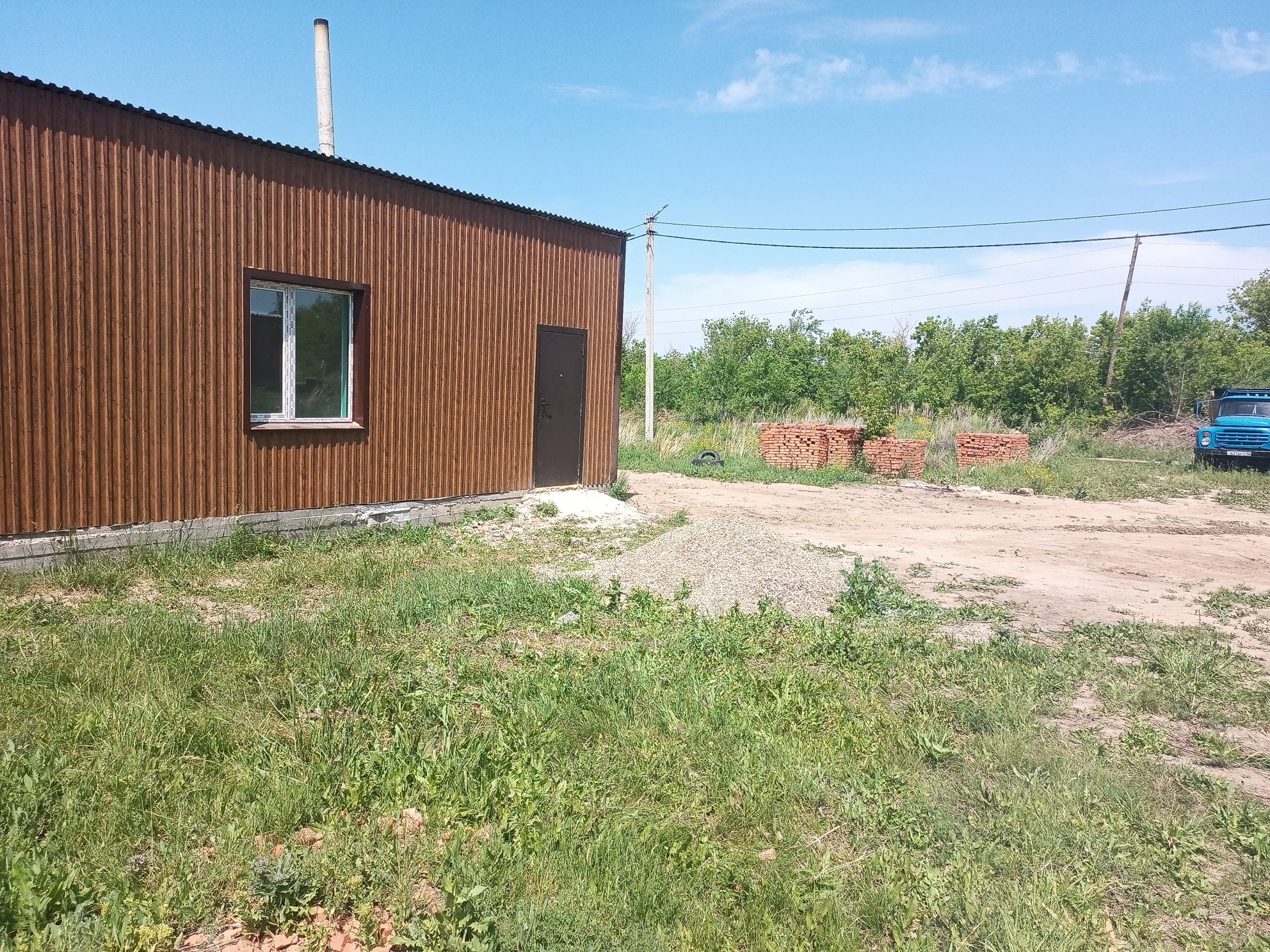 Продам дом из красного жженного кирпича