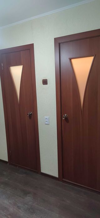 Двери межкомнатные 5шт