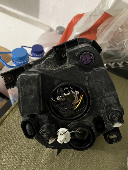 Предни фараве за фиат 500 2013