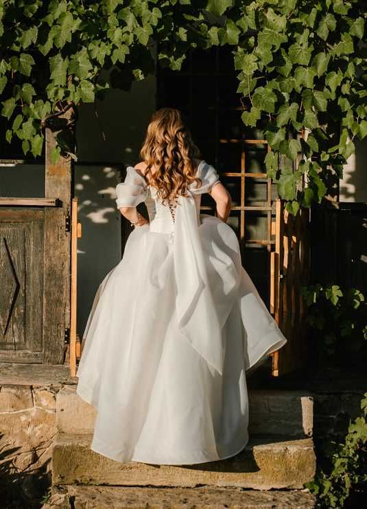 Rochie de mireasa, colectia Patricia Iris Bridal + cadou crinolina