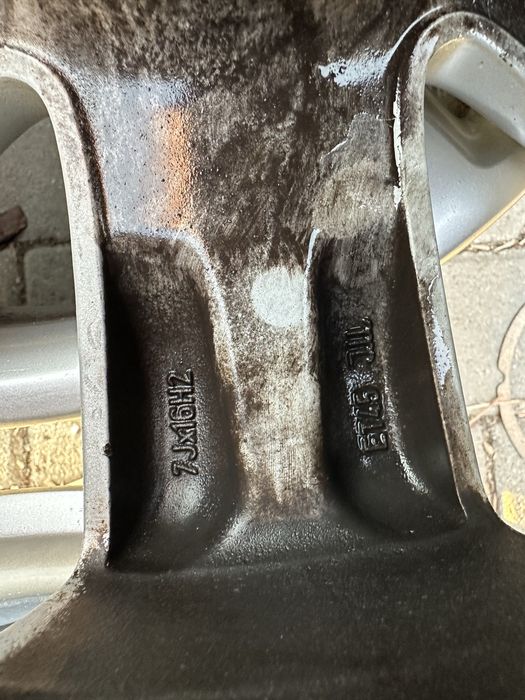 Jante originale 16 5 112 Wv Passat Touran Saran Tiguan Jetta Golf 5 6