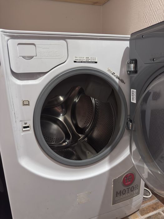 Masina de spalat 9kg cu uscator Hotpoint Ariston