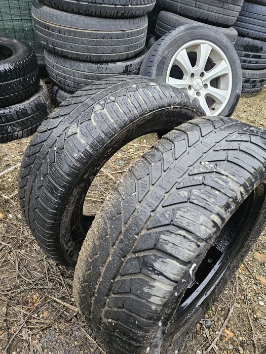 Cauciucuri iarna m+s 215 65 R16  2bucati