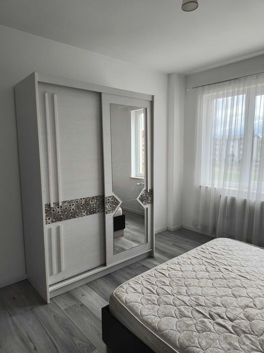 Vând sau închiriez apartament, 2 camere, etaj 2