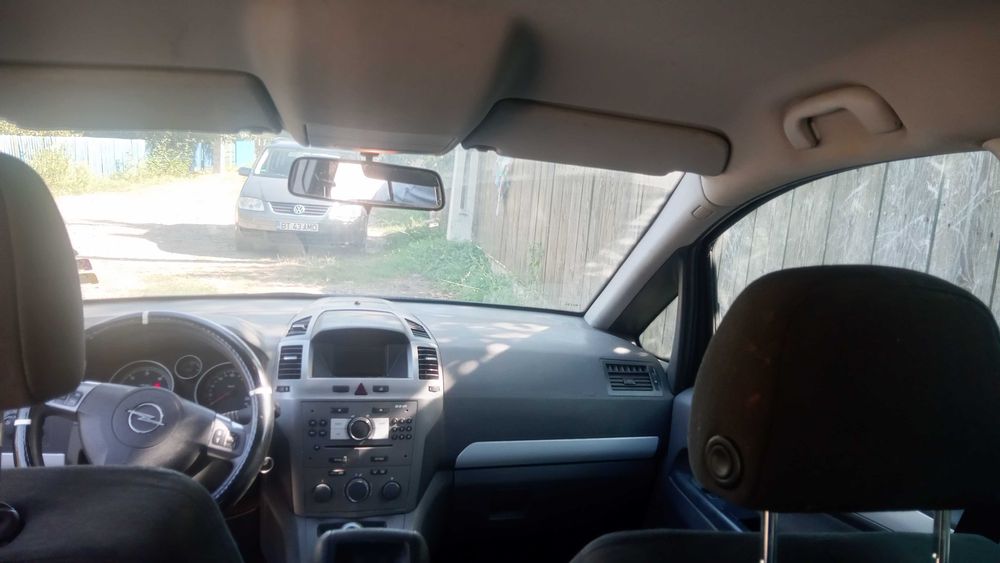 Vand Opel Zafira 7 locuri in stare ok se ofera fiscal