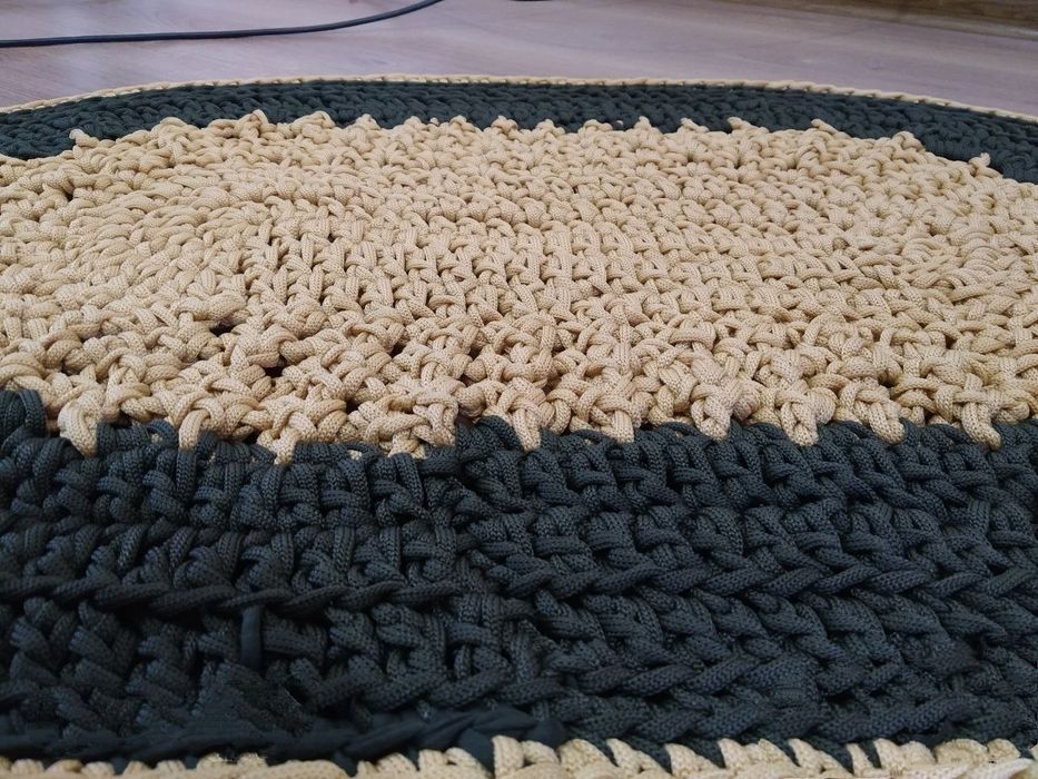 Qo'lda to'qilgan gilamcha