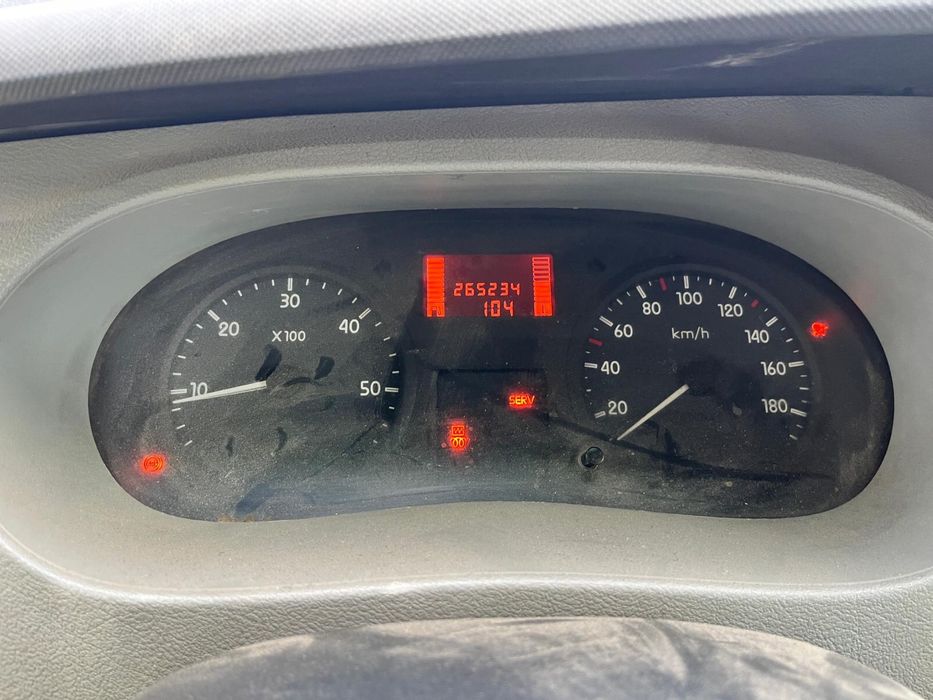 Renault Master 7 locuri + bena Utilitara 3 Bucati