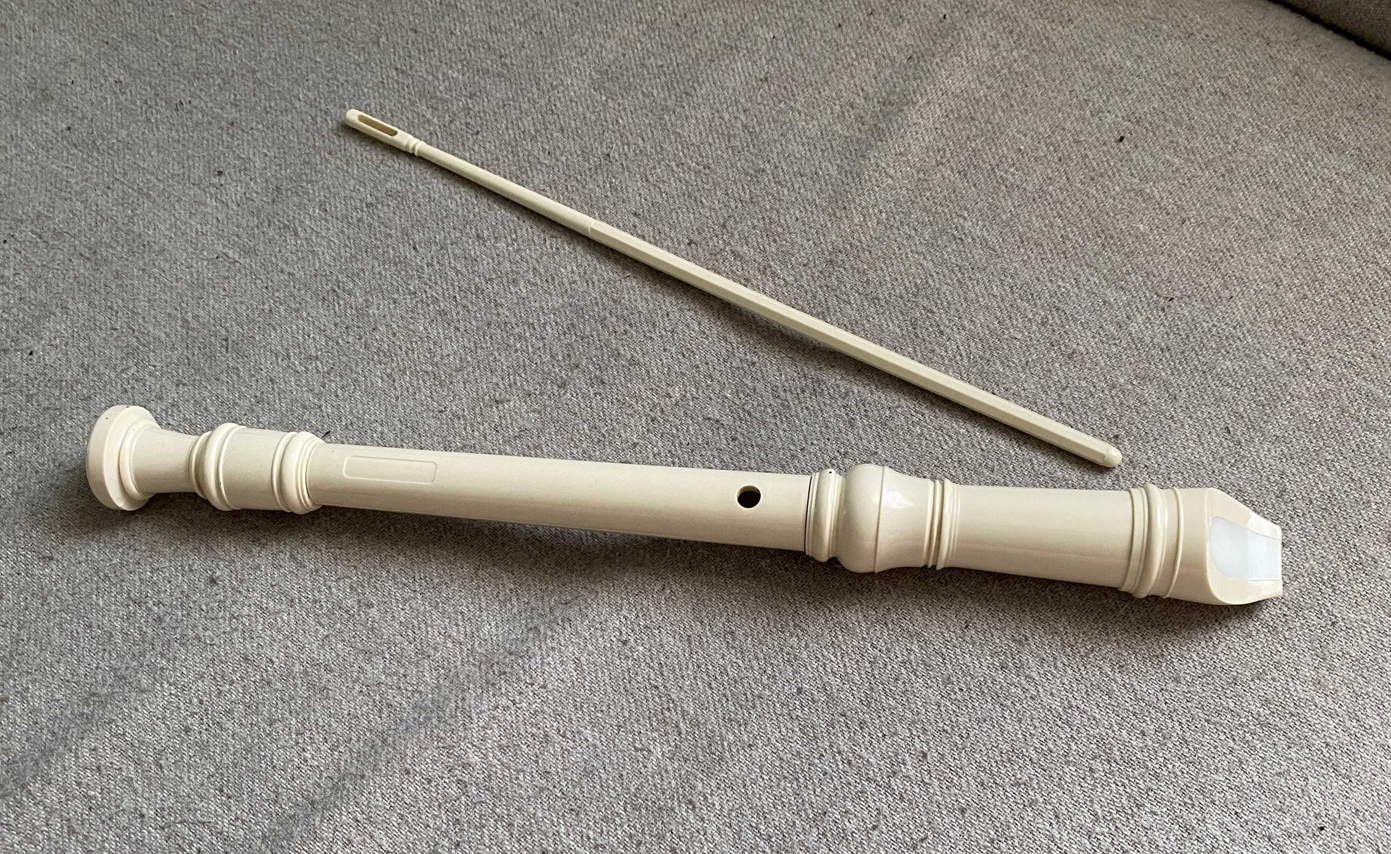 Instrument muzical, fluier german alb 31x3cm - nou