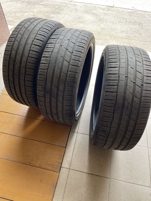 255 40 21 Hankook anvelope Vara
