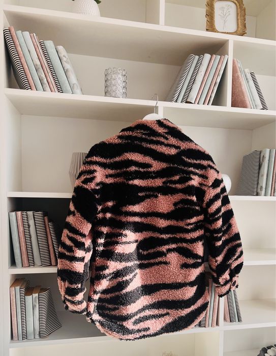 Jachetă geaca călduroasă