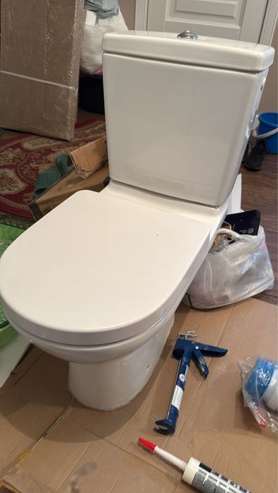 Срочно продам унитаз