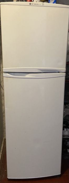 Продам холодильник