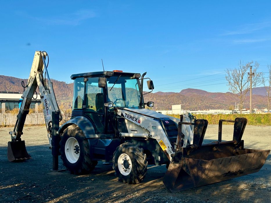 Buldoexcavator Terex 860SX / Motor Perkins