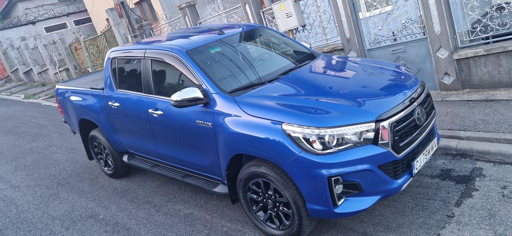 Vand Toyota Hilux stare originala