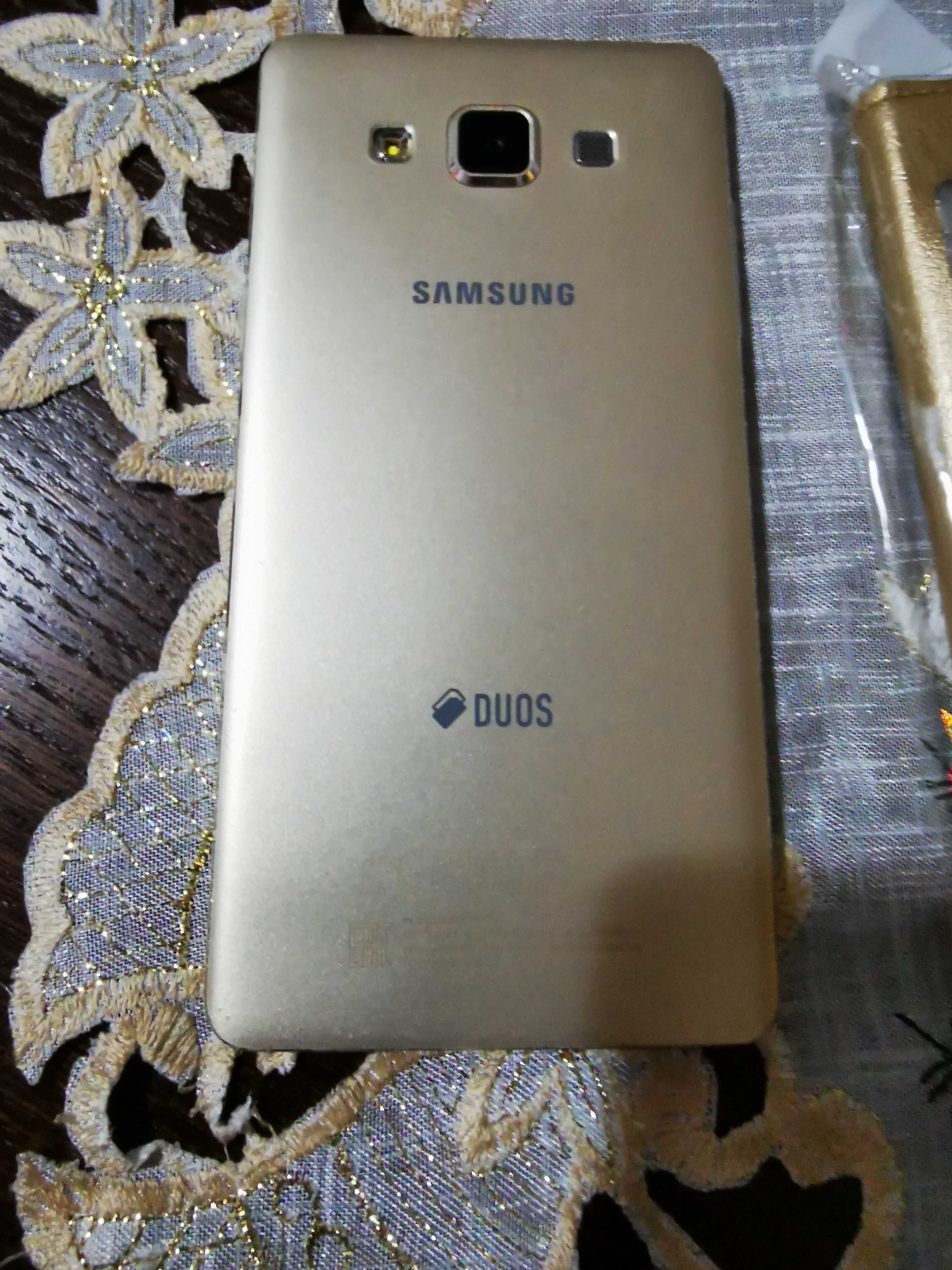 Telefon Samsung Galaxy A5, dual sim, stare perfecta, culoare auriu