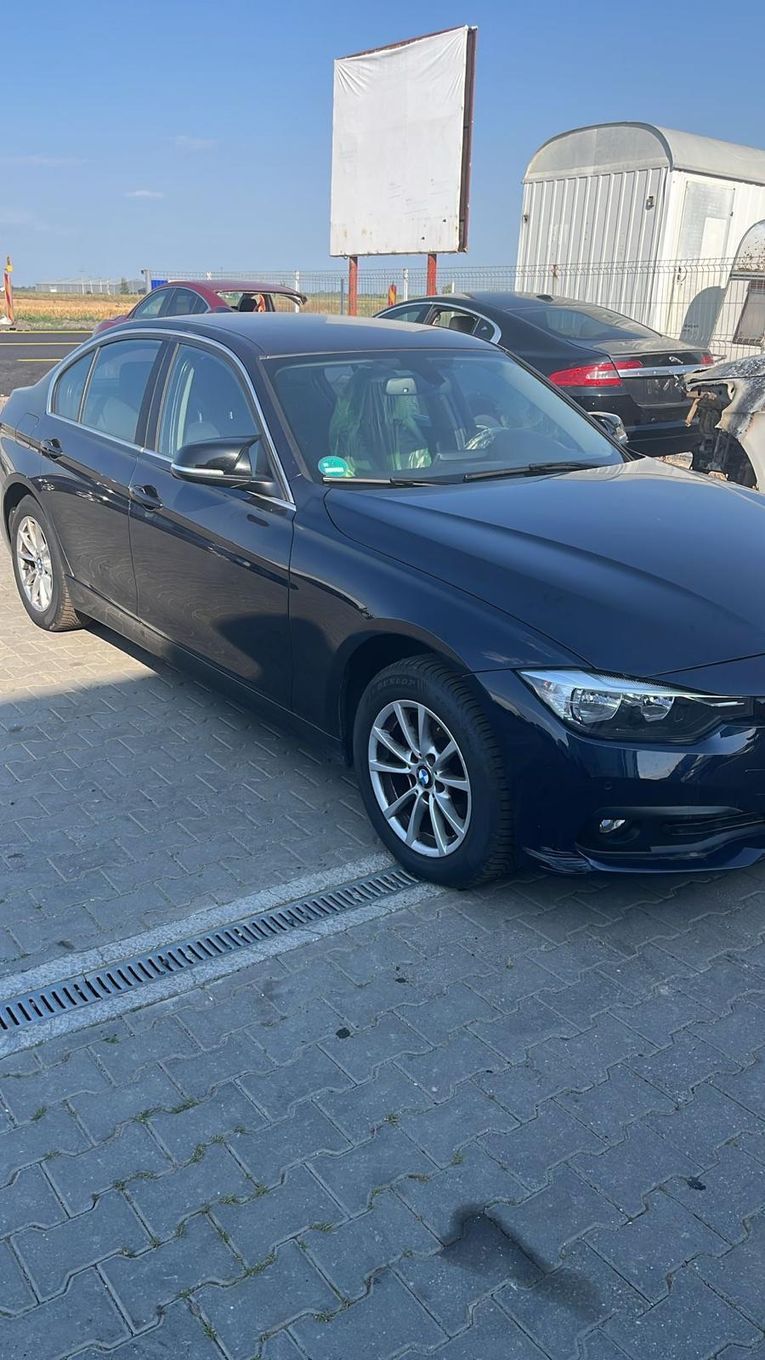 Dezmembram BMW seria 3 F30 2.0 diesel Xdrive din 2017