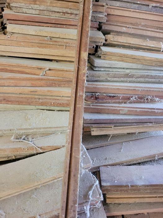 Продам паркет натуральное дерево