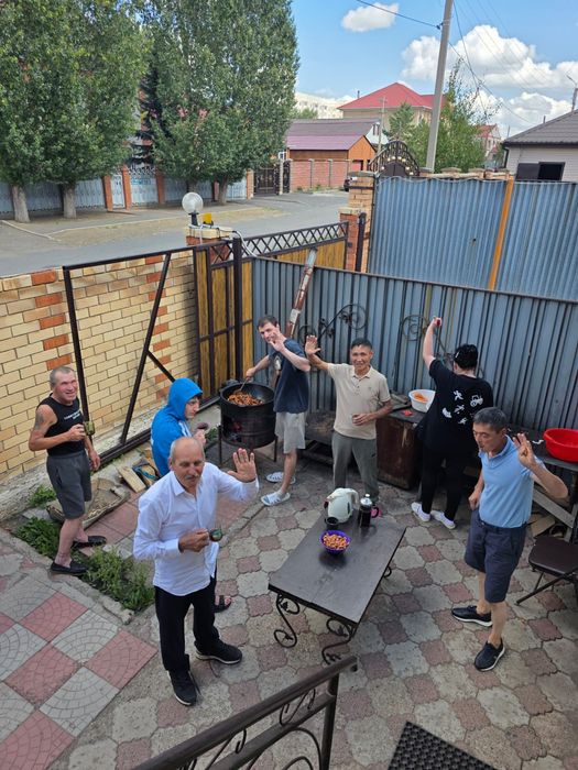 Разнорабочие, грузчики