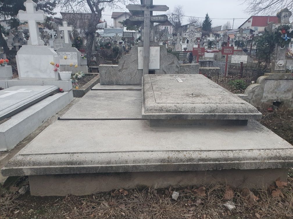 Cavou cu 6 locuri cimitirul progresu