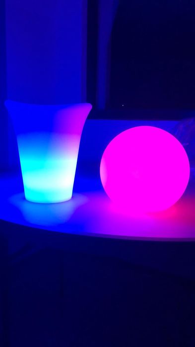 Frapiera cu LED rgbw, culori, programe de iluminare, telecomanda