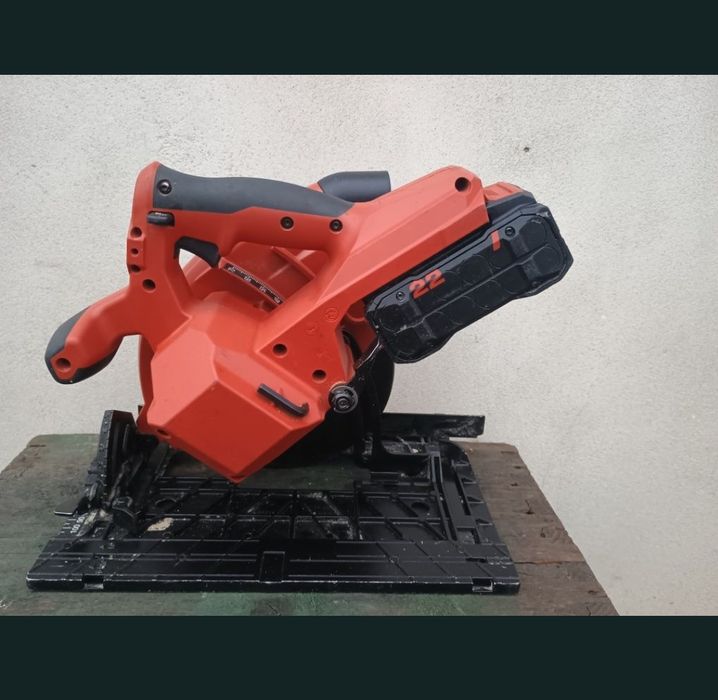 Circular hilti sc 30 wr 22 nuron an 2025 + baterie 5 amperi