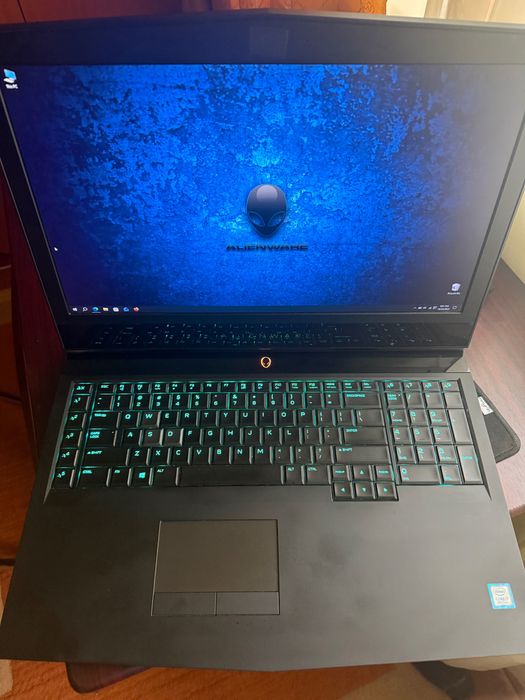 Laptop  gaming Alienware 17 R5