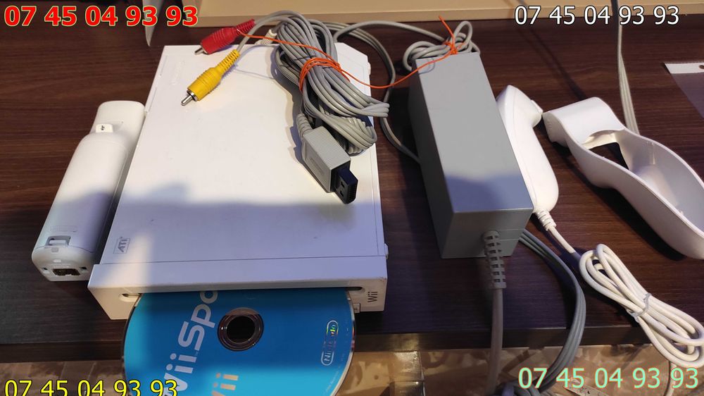 joc consola WII RVL 001 maneta si nunchag  cablu AV, senzor alimentat
