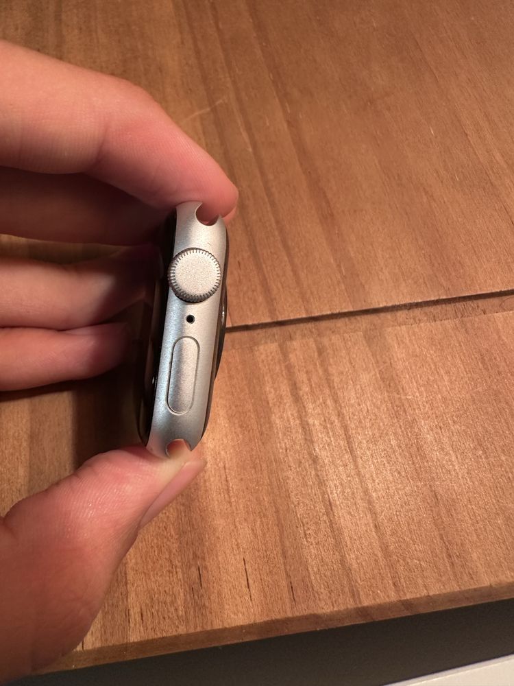 Apple Watch SE 2020 40mm Nike+ Смарт Часовник
