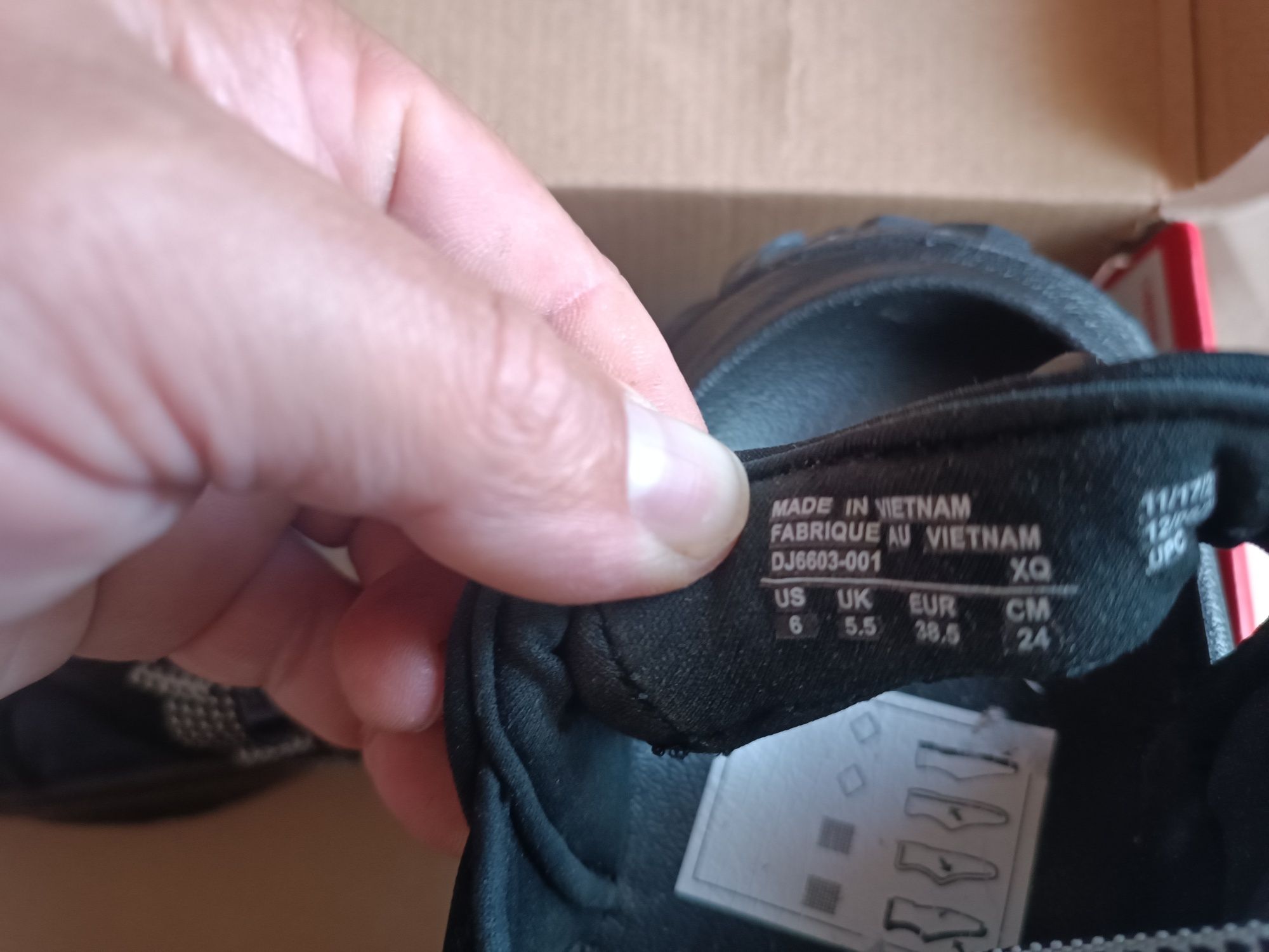 Nike сандали оригинални 38,5 номер.