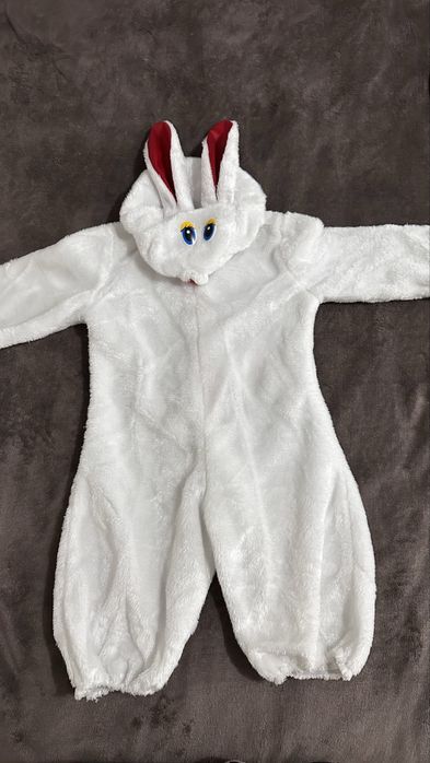 Продам костюм зайчика!