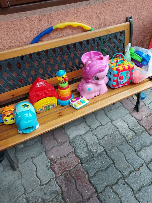 Jucării plușuri păpuși