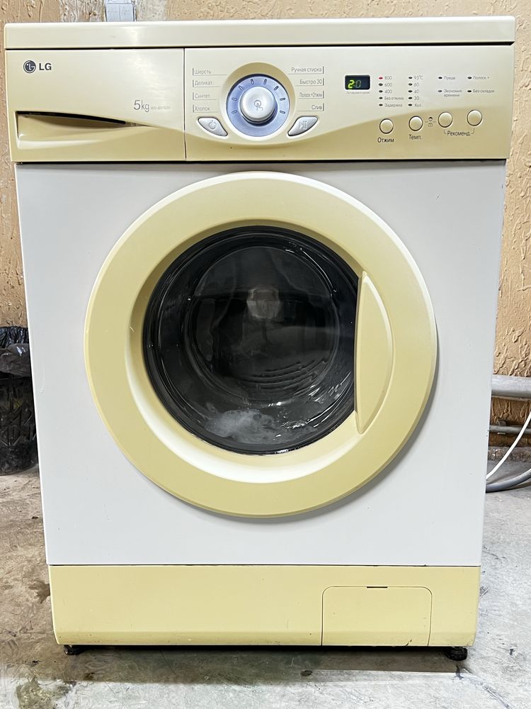 Продам стиральную машину