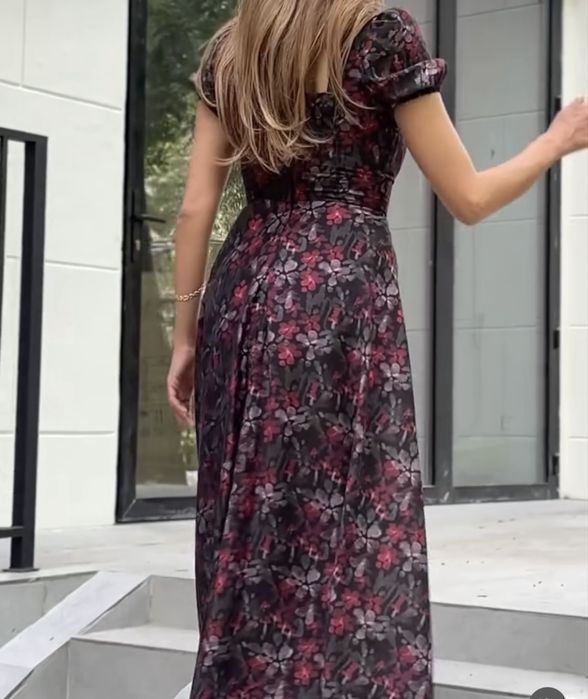 Продам платье от казахстанского дизайнера