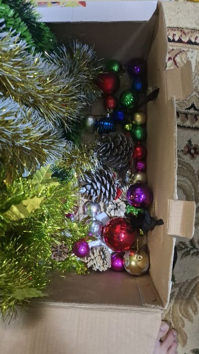 Продаётся новогодняя Ёлка бу 1,5 м