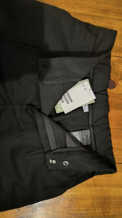 Елегантен черен панталон, нов с етикет