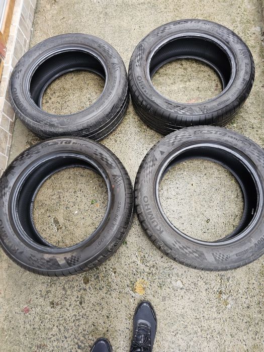 Anvelope Kumho vara 235 55 R18