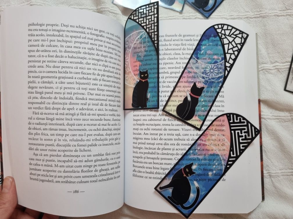 Set 6 semne carte Pisica Neagra. Perforat. Semitransparente,waterproof