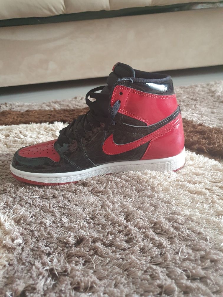 Jordan 1 high bred patent