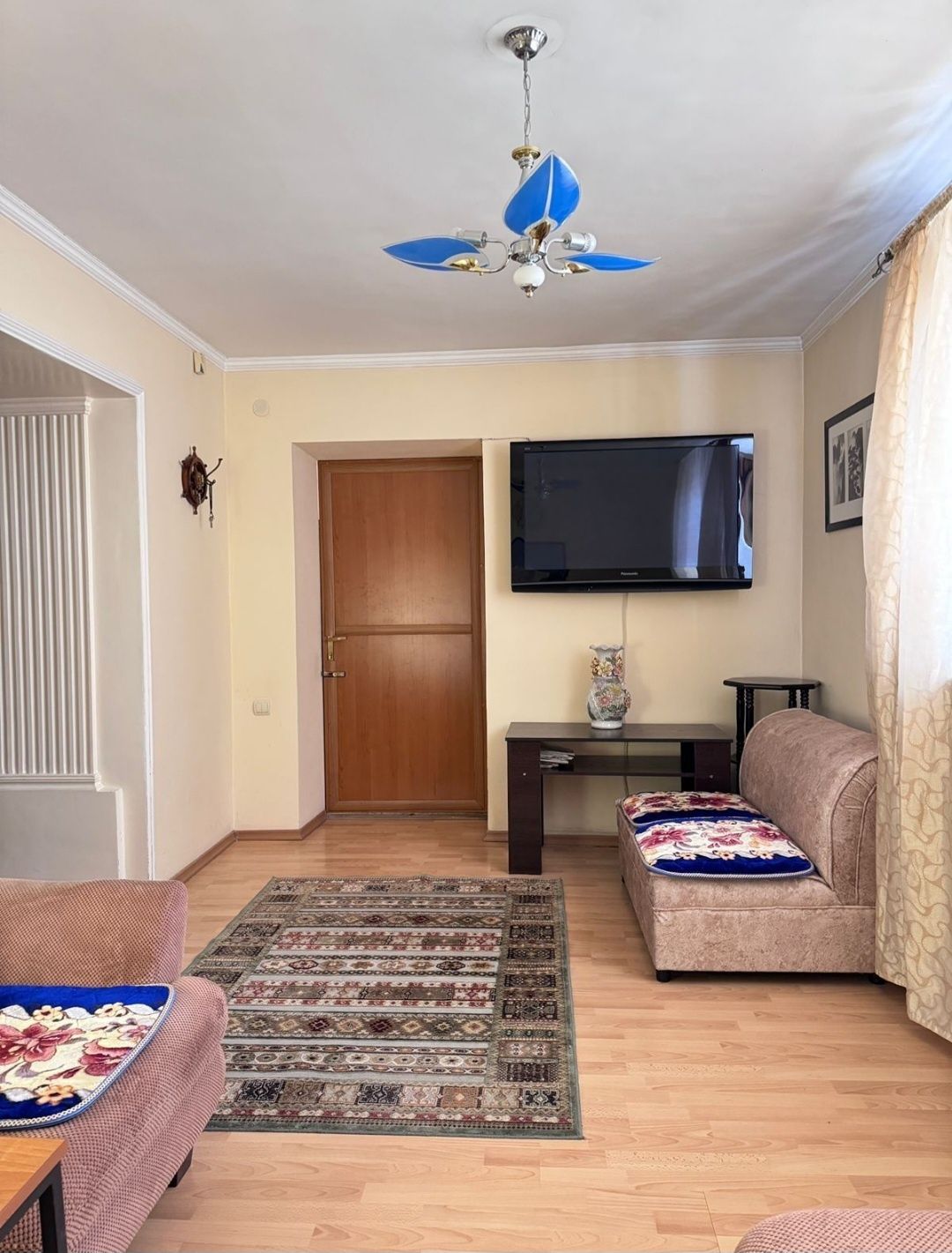 Таунхаус, Центр (Толе би - Айтиева, 180м²)