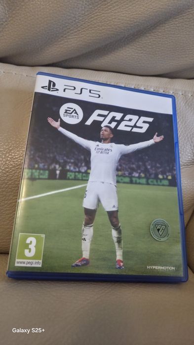 Игра FC25 за PS5