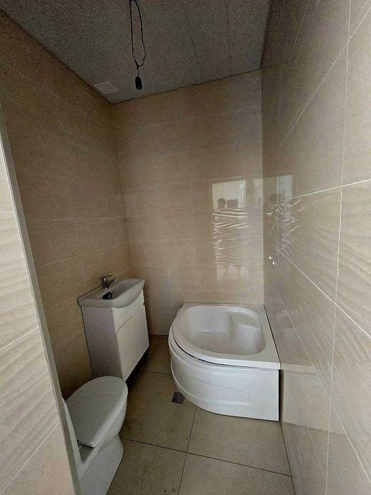 метро Максим Горького  2 остановки за военным госпиталем