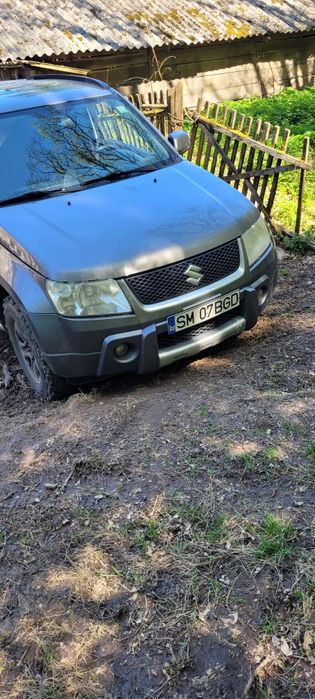 Vând suzuki grand vitara