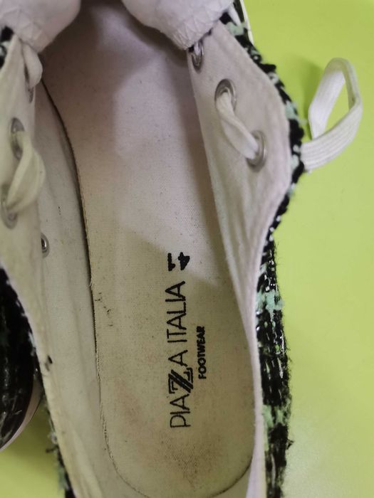 Tenesi material textil deosebit stil converse Piazza Italia