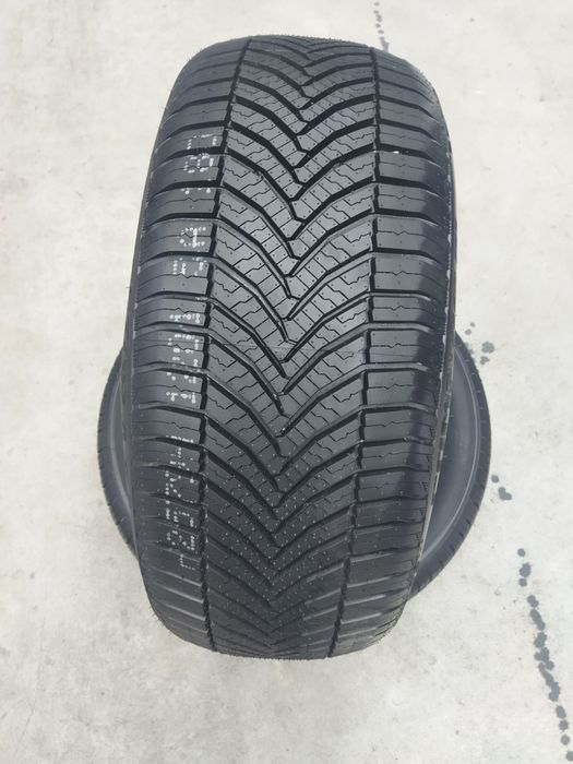 Composal crosstop 215/50 ZR17