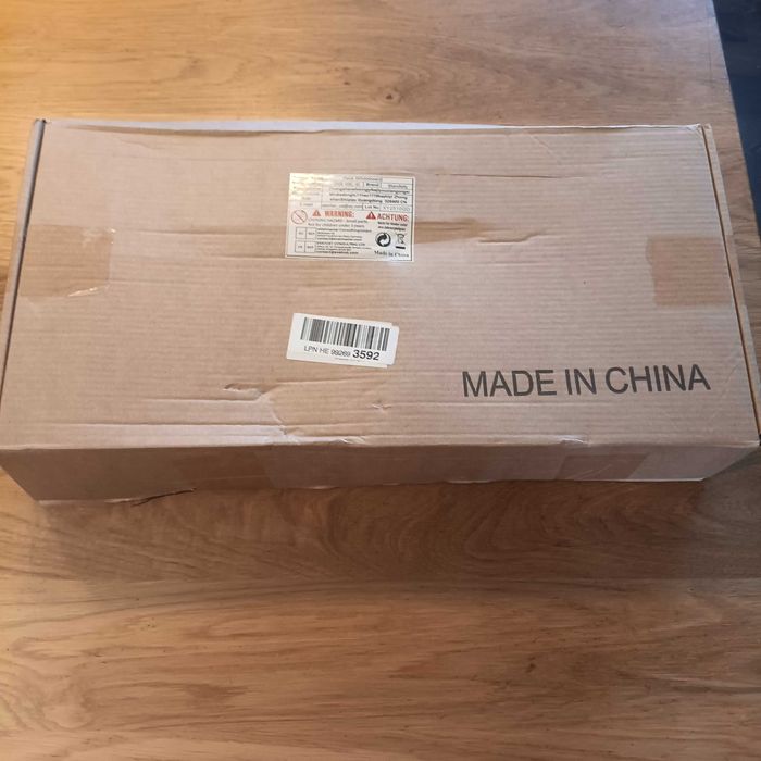 НОВА! Стъклена дъска за бюро с органайзер, бяла, с маркери и чекмедже