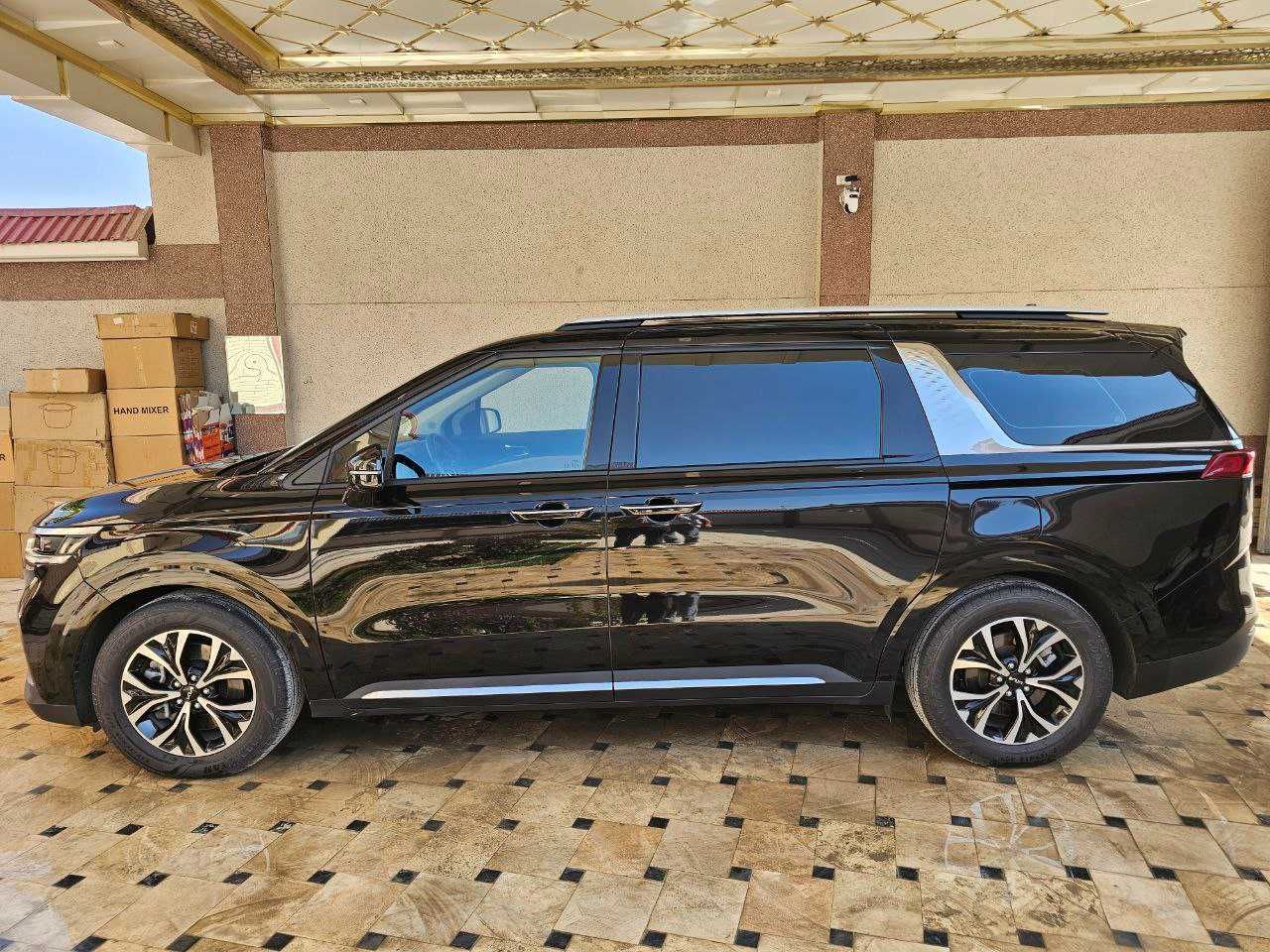 KIA karnival sotiladi 2023 full komplektatsa kia carnival киа карнивал