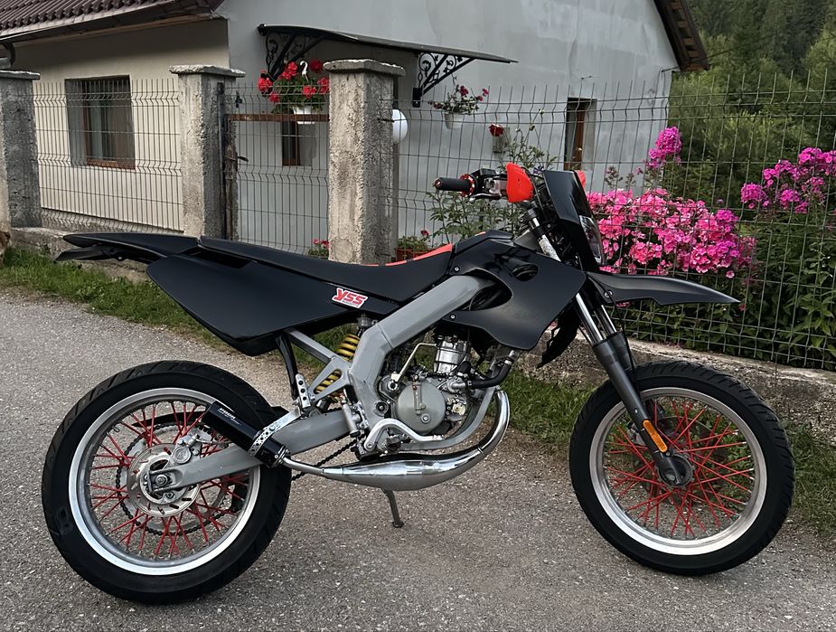 Supermoto / Cross Derbi senda SM ( Ktm rieju honda aprilia yamaha )