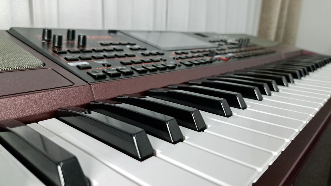 Ore de orgă, acordeon și pian online sau fizice